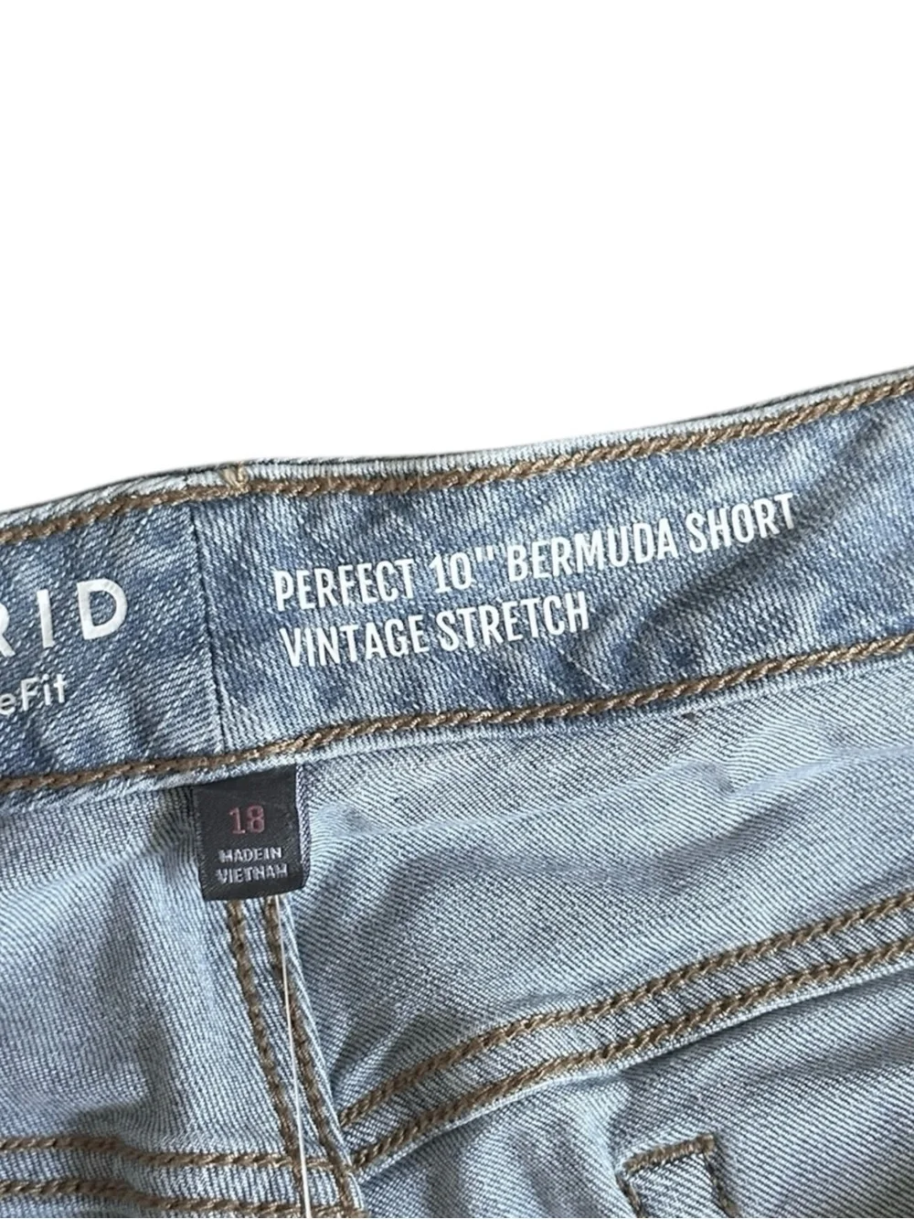 Torrid Size 18 Bermuda Shorts Distressed Light Wash Stretch Denim NWT
